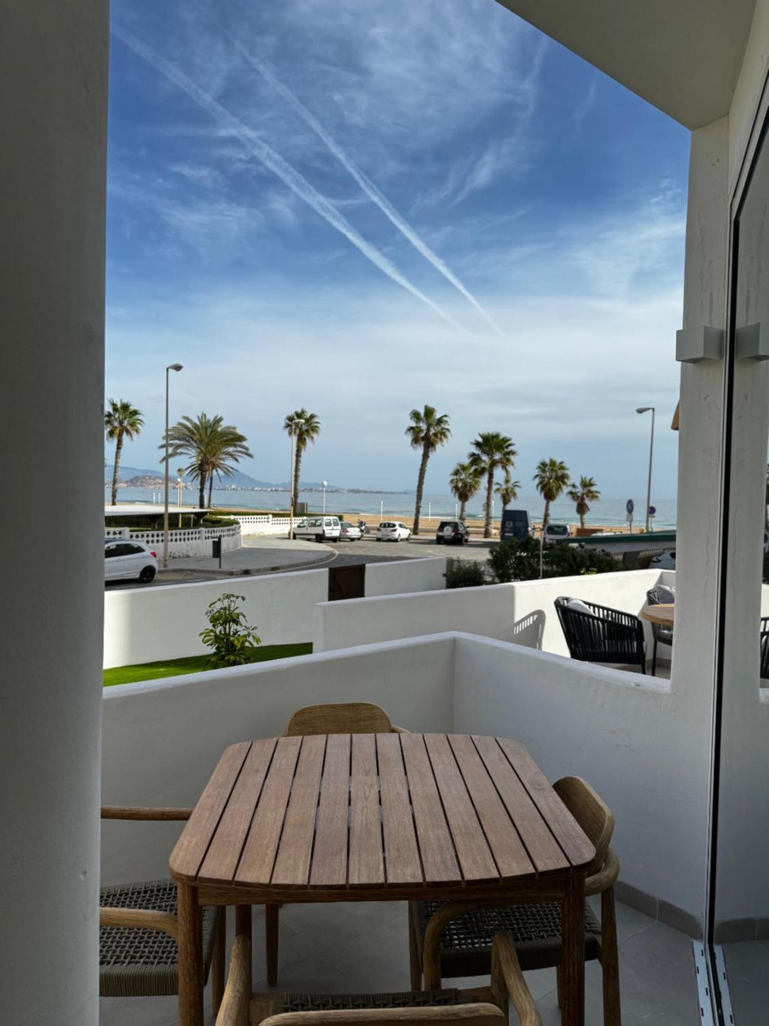 Reyes Catolicos Premium Beach, Playa Urbanova, Аликанте Экстерьер фото