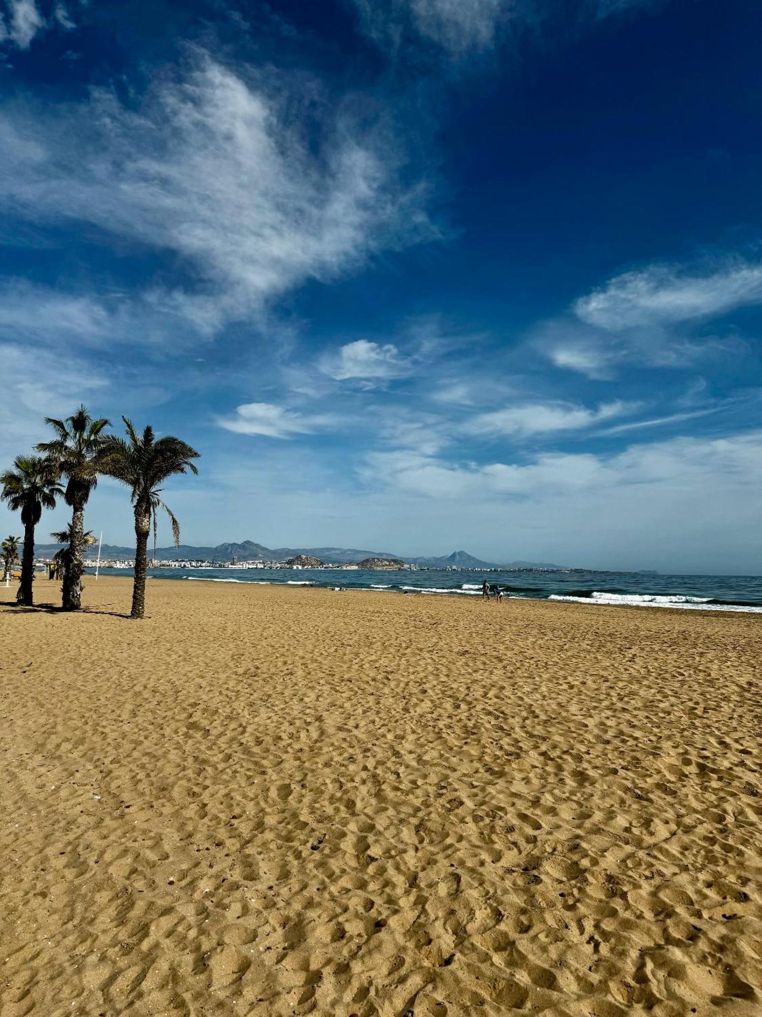 Reyes Catolicos Premium Beach, Playa Urbanova, Аликанте Экстерьер фото